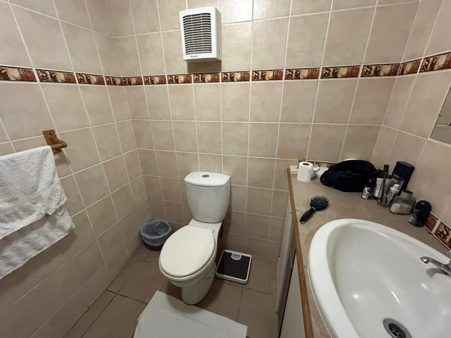 9 Bedroom Property for Sale in Nahoon Eastern Cape